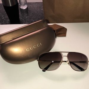 Men’s Gucci Aviator Sunglasses